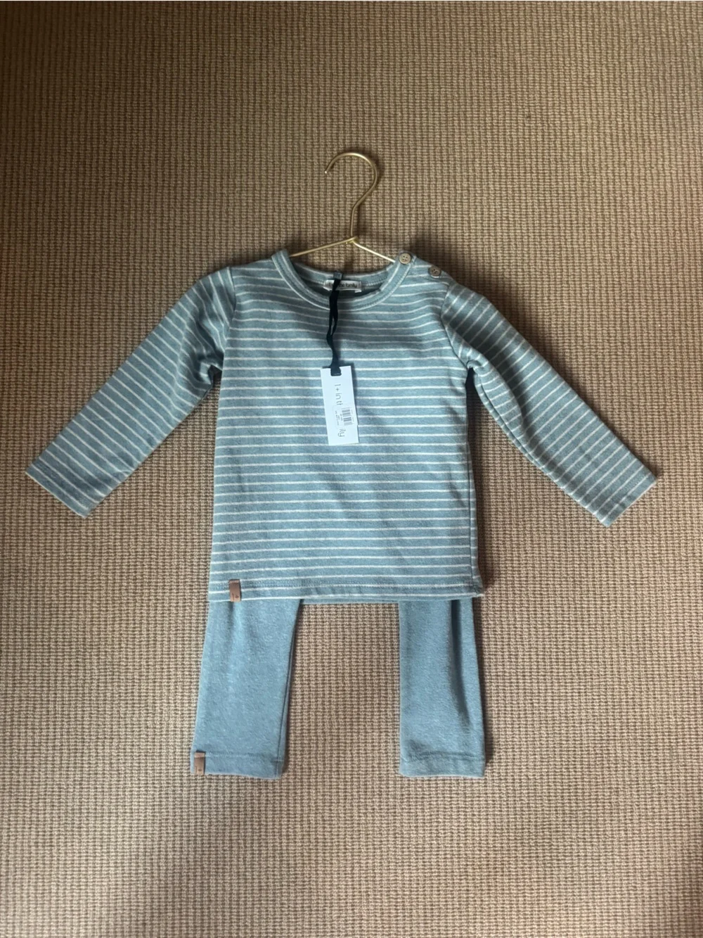 N/A soft gray